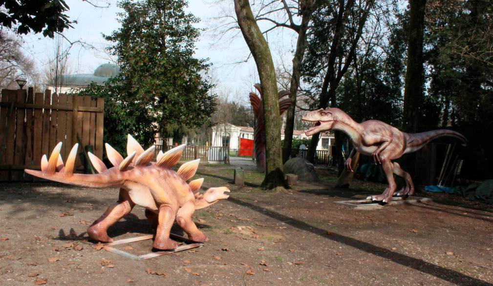 Draghi, dinosauri e animali estinti al parco degli Alberi parlanti