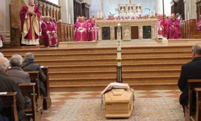Messa funebre del vescovo emerito Paolo Magnani: omelia del patriarca Moraglia