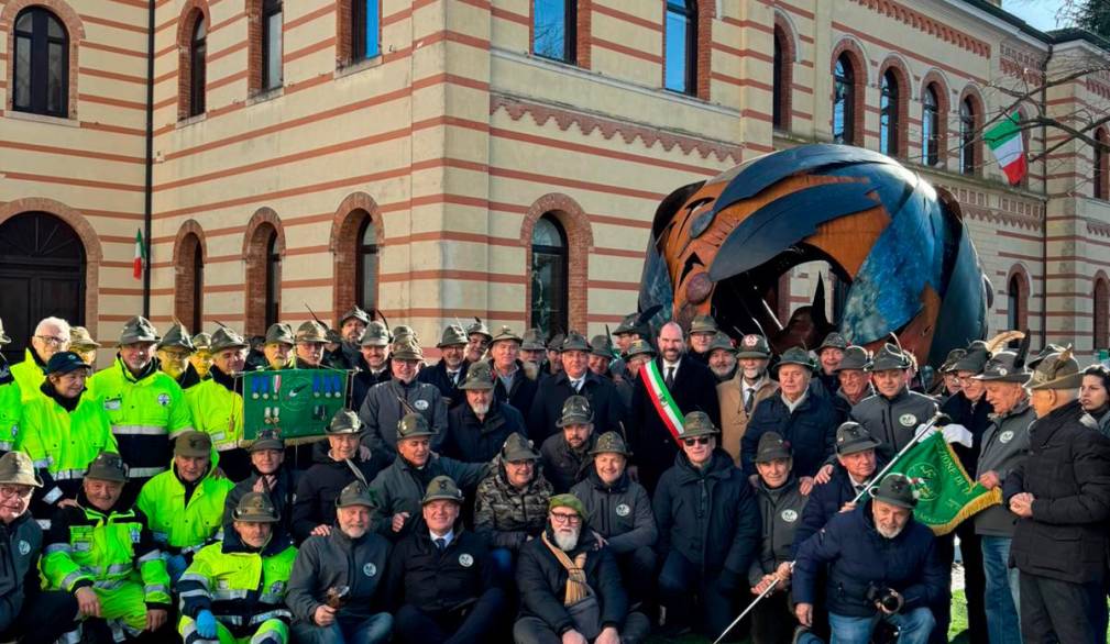 Mogliano: inaugurato il monumento agli Alpini