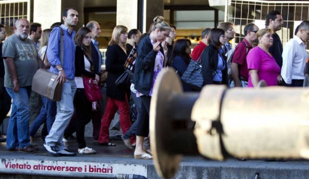 Treni e pendolari: va sempre peggio