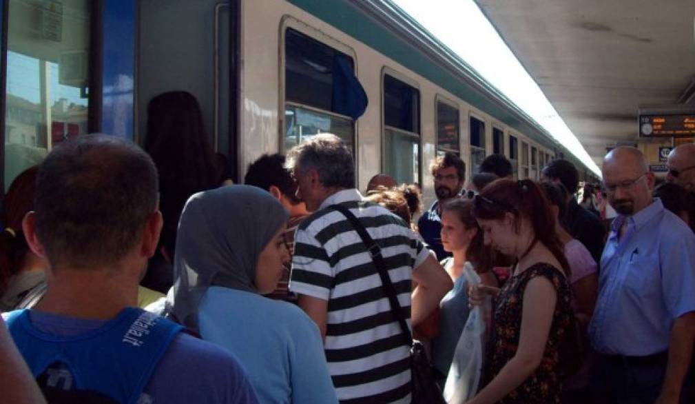 L'accusa dei comitati: treni sempre trascurati dalla Regione