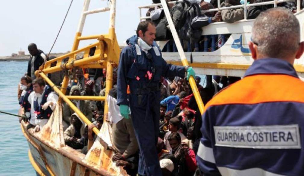 Sbarchi: plauso a Mare nostrum, ma preoccupa l'accoglienza