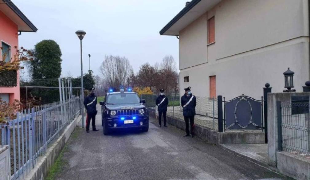 Uomo uccide i figli e si toglie la vita, Trebaseleghe dichiara lutto cittadino