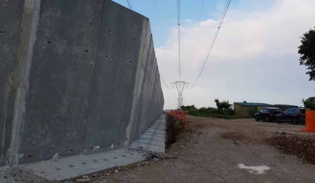 Venegazzù: Muro della Pedemontana alto cinque metri. Per i residenti dopo i disagi dei cantieri arriva la beffa