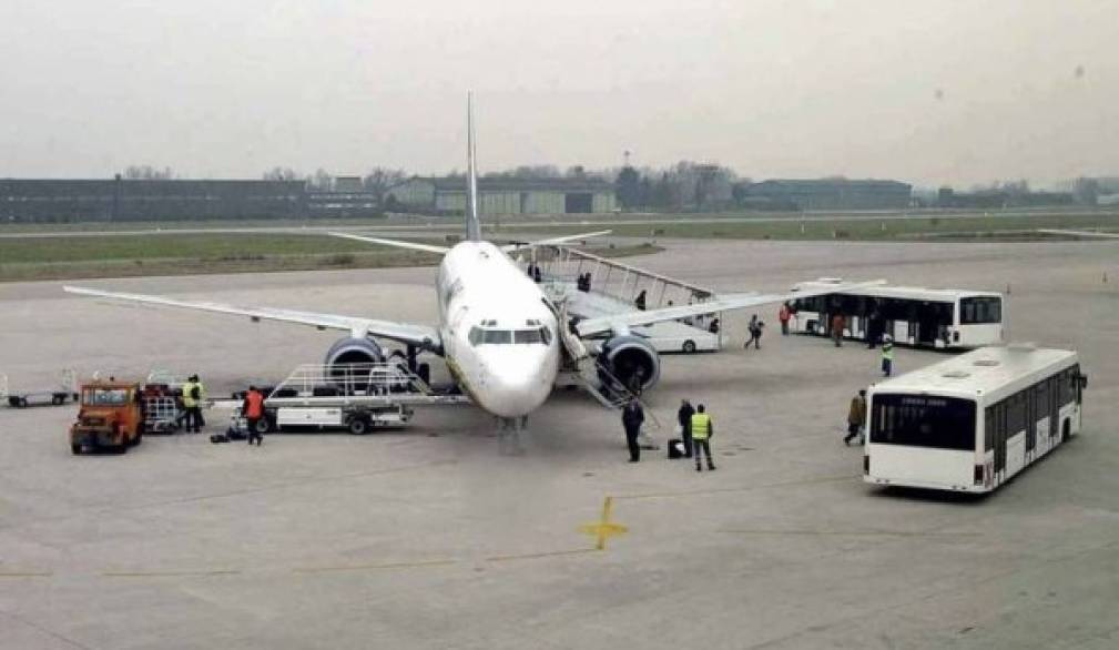 &quot;Noi senza futuro&quot;. Giovedì la mobilitazione dei lavoratori dell'aeroporto Canova