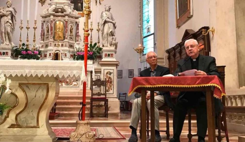 Caerano di San Marco: presentato un libro su storia e arte della chiesa