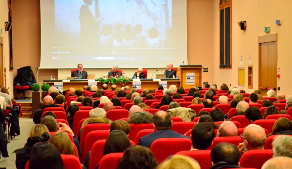 Don Lorenzo Milani la prolusione del prof. Melloni ripercorre il suo cristianesimo aderente al Vangelo