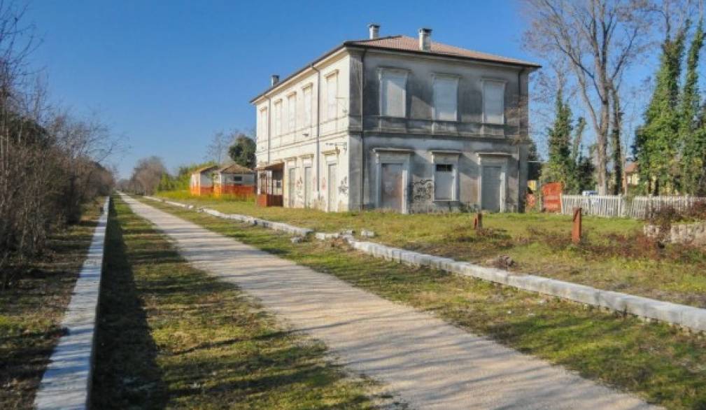 Volpago del Montello: altro passo avanti per recuperare all'uso collettivo la vecchia stazione ferroviaria