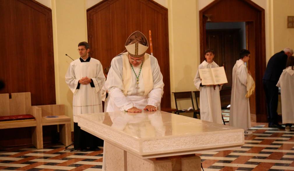 Borghetto: dedicazione dell’altare - foto Domenico Cordiano