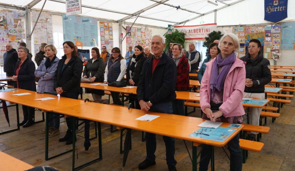 Il Vescovo alle Fiere di san Luca: portate la gioia e aiutate le persone a divertirsi insieme”