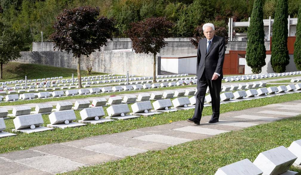 Il presidente Mattarella al cimitero di Fortogna - Foto Presidenza della Repubblica