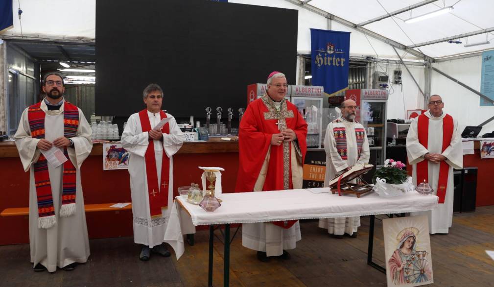 Messa del Vescovo alle Fiere di San Luca, con i lavoratori degli spettacoli viaggianti