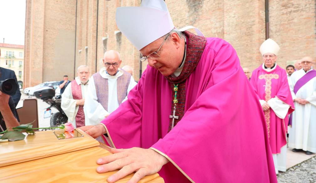 Don Lino Cusinato, i funerali presieduti dal Vescovo: “Talenti vissuti come dono di Dio”