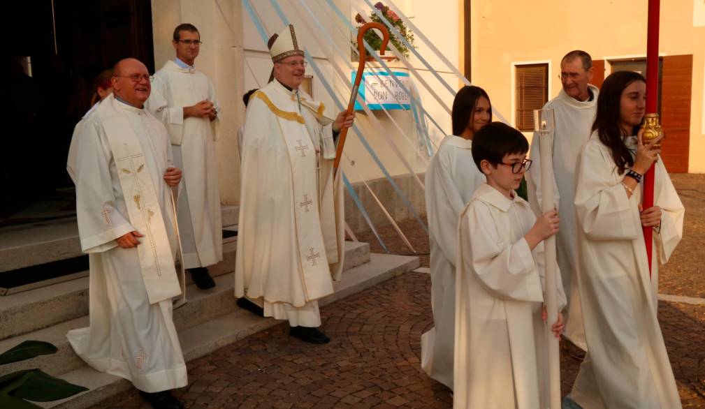 Ingresso di don Roberto Trevisan a San Leopoldo Mandic di Mirano e a Vetrego: “Benvenuto a casa!”