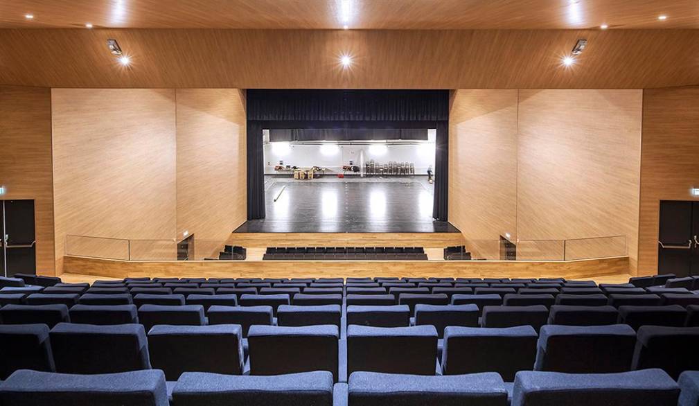 Interno del teatro metropolitano Astra, a San Donà di Piave - Foto da profilo Facebook