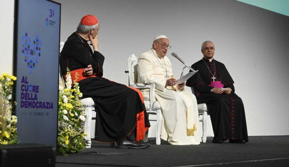 Papa a Trieste: “Riprendere la passione civile dei grandi politici”