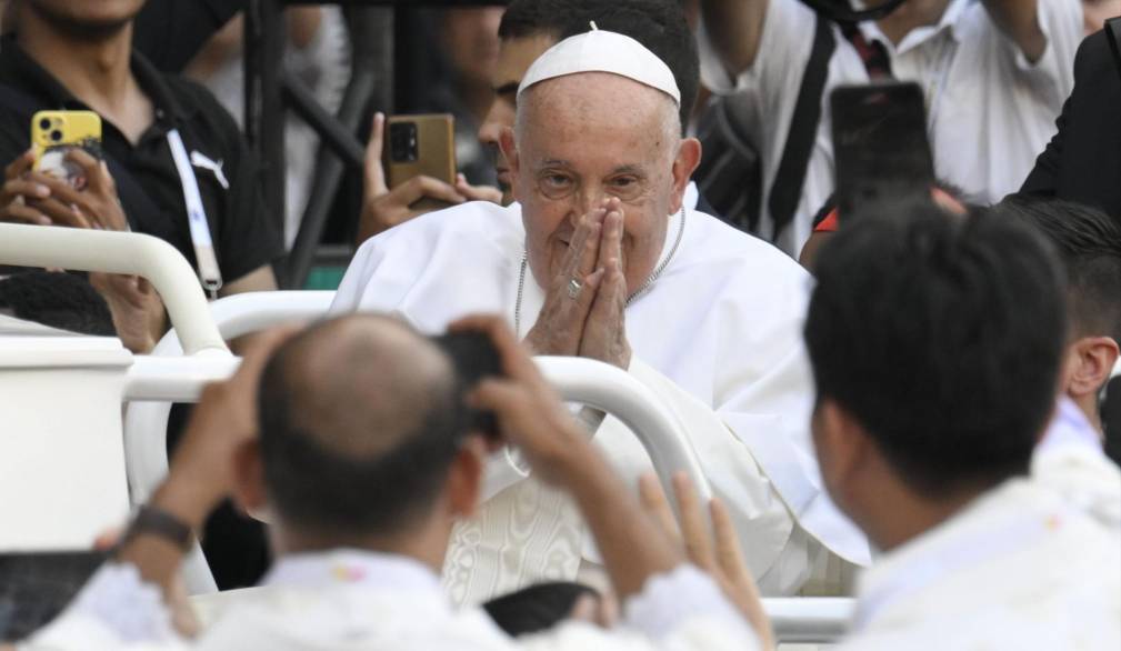 Papa in Indonesia: “Uniti nella diversità”