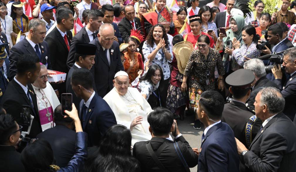 Papa in Indonesia: “Uniti nella diversità”