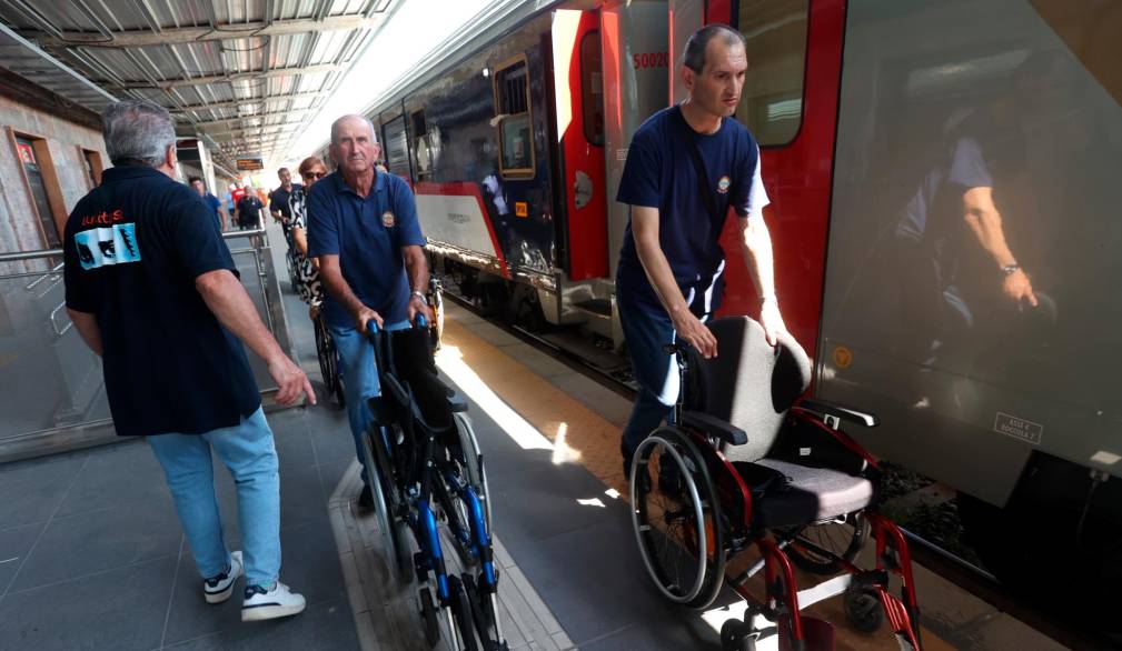 I pellegrini trevigiani diretti a Lourdes partono dalla stazione