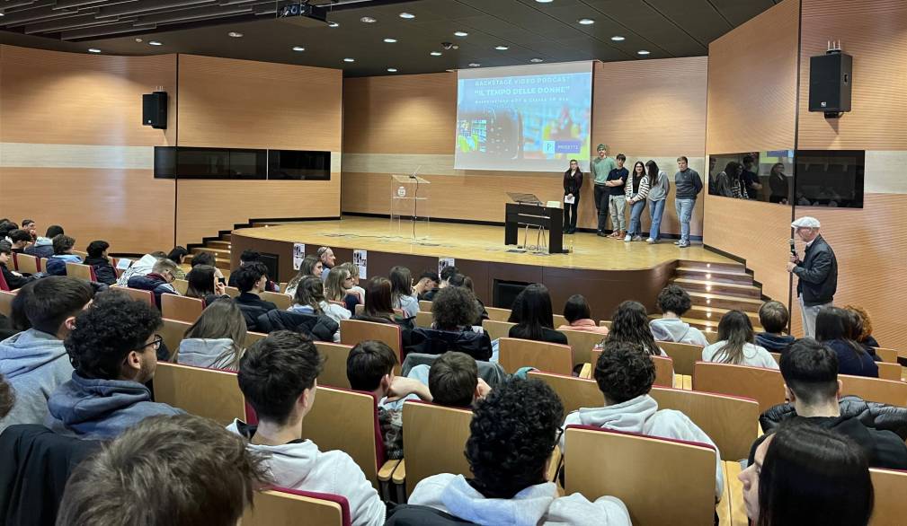 8 marzo, studenti in Provincia dialogano su parità, rispetto e pace