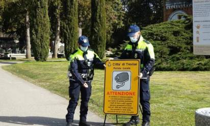 Treviso, furti di fiori nei cimiteri: la Polizia locale annuncia controlli