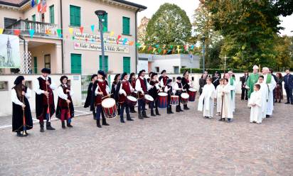 Briana, la bellezza ritrovata. Inaugurati con il Vescovo i lavori alla chiesa