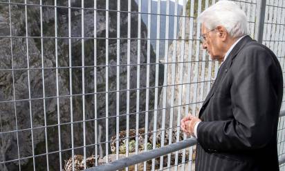 Il presidente Sergio Mattarella sulla diga del Vajont - Foto Presidenza della Repubblica