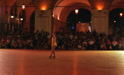 Stelle sotto le stelle: i campioni del pattinaggio in piazza dei Signori a Treviso