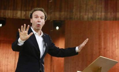 Benigni in punta di piedi in una casa che non era sua