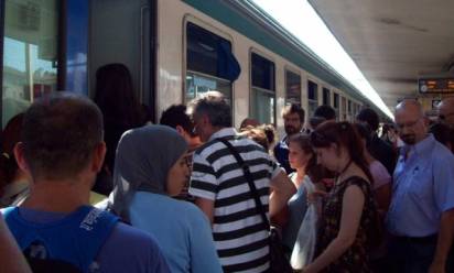 L'accusa dei comitati: treni sempre trascurati dalla Regione