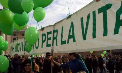 Compie quarant'anni la legge sull'aborto: provvedimento ingannevole rispetto alle sue stesse premesse